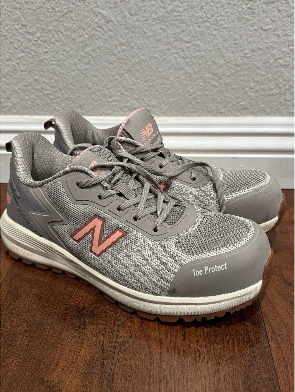New Balance Speedware WIDSPWRBE Women's 9.5 Gray EH Comp Toe Work Shoes